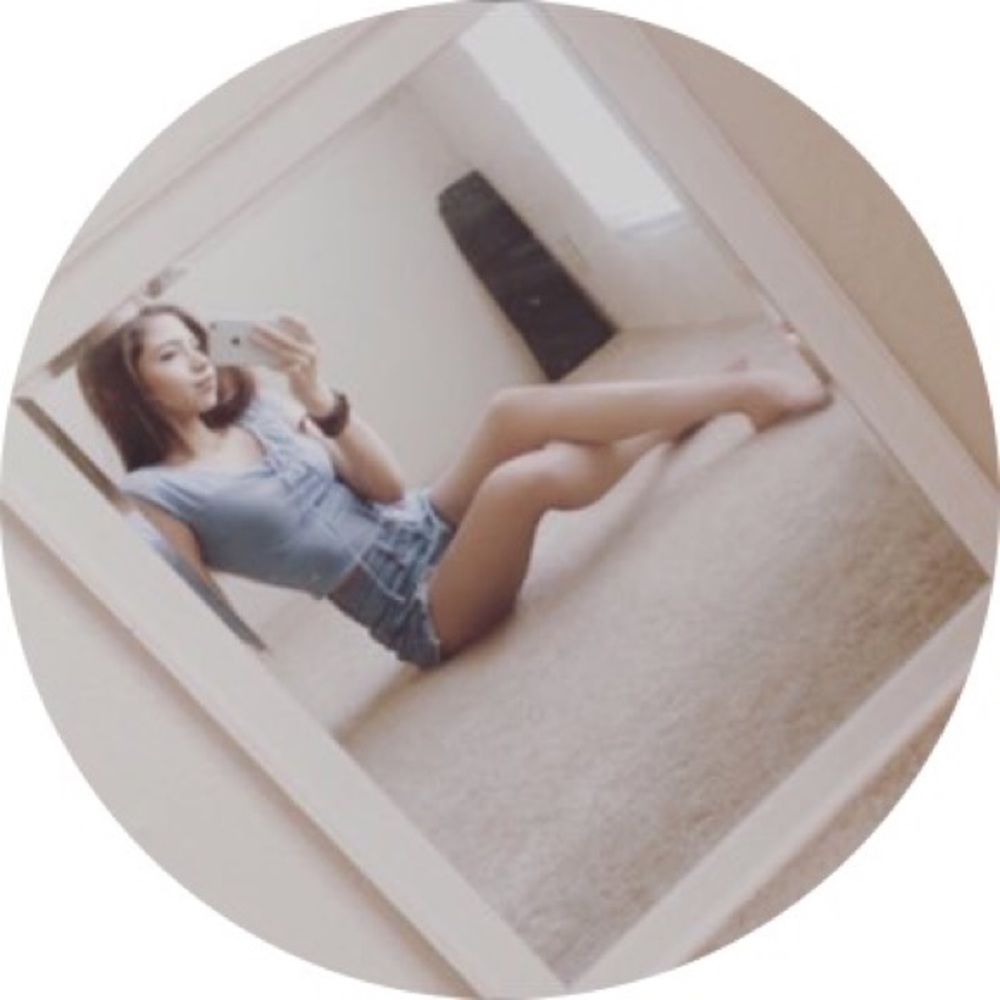 Meet your Posher, Alyssa